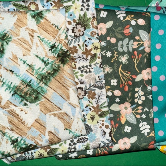 Floral Patterned Fabric Set - Picture 2 of 10
